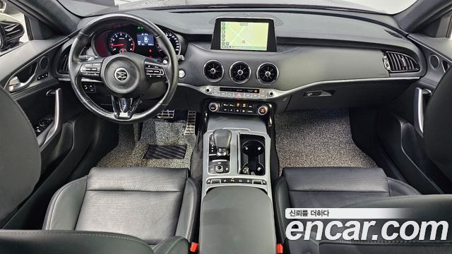 Kia Stinger — interior