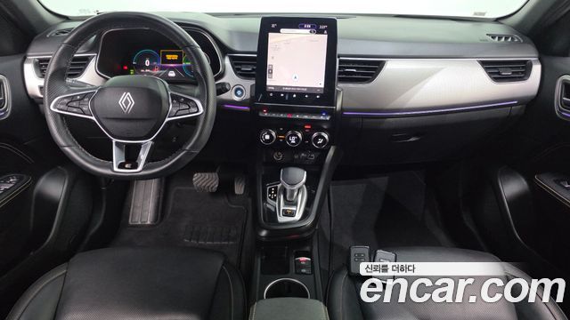 Renault Korea Arkana — interior