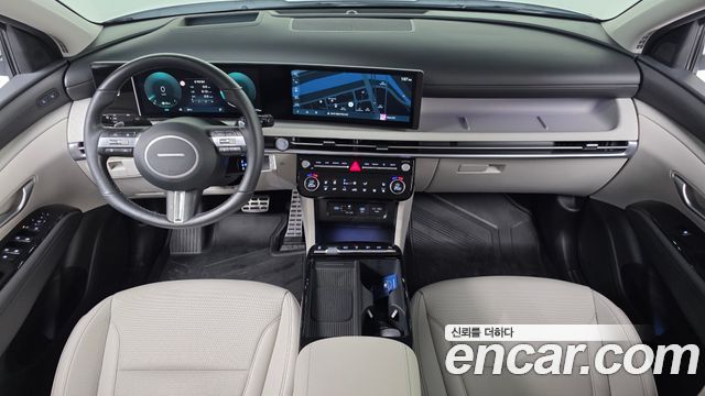 Hyundai Tucson — interior