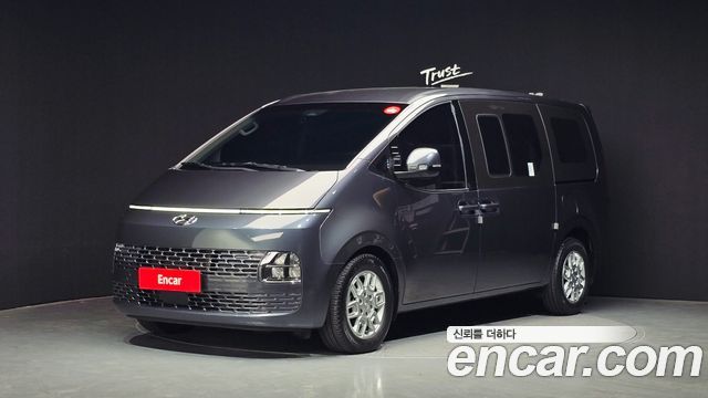 Hyundai Staria