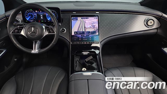 Mercedes-Benz EQE — interior