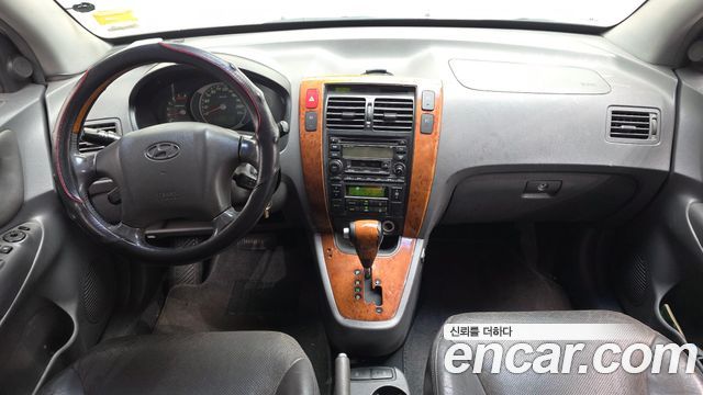 Hyundai Tucson — interior