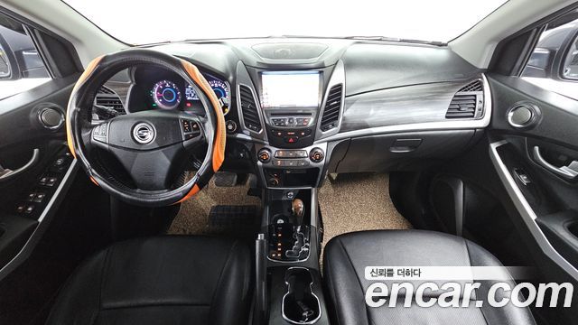 KG Mobility Korando — interior