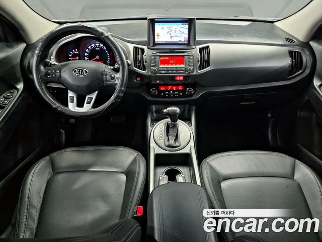 Kia Sportage — interior