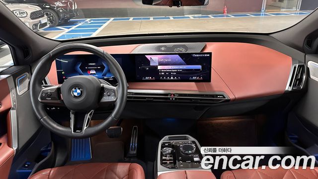 BMW iX — interior
