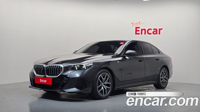 BMW 5 Series — exterior