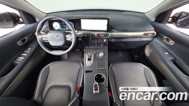 Hyundai Nexo — interior