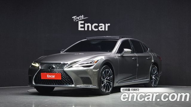 Lexus LS — exterior