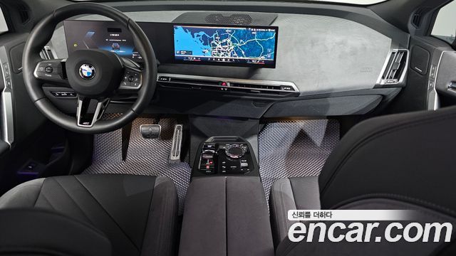 BMW iX — interior