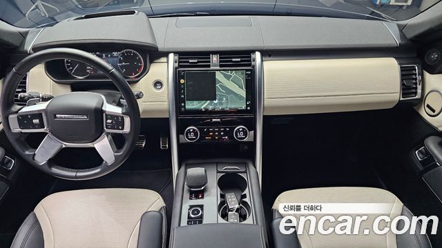 Land Rover Discovery — interior