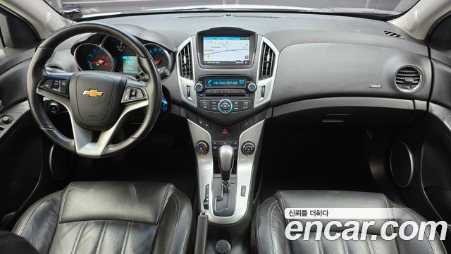 Chevrolet Korea Cruze — interior