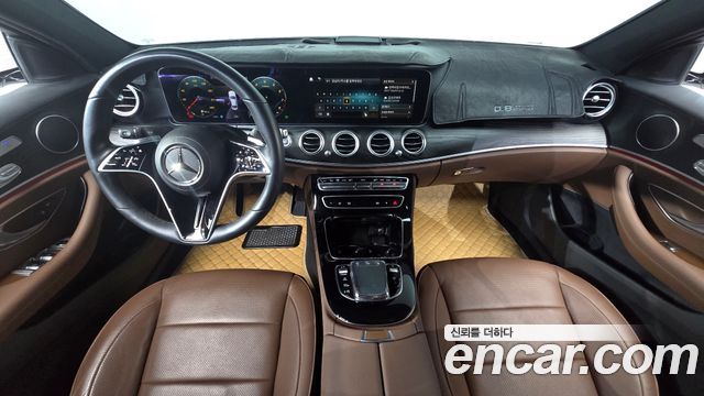 Mercedes-Benz E-Class — interior