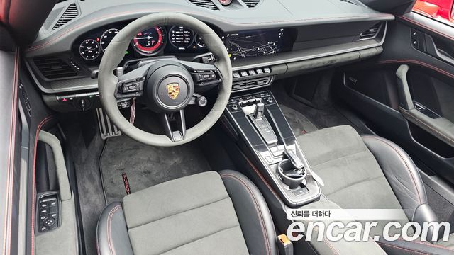 Porsche 911 — interior