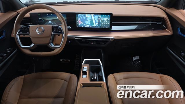 KG Mobility Torres — interior