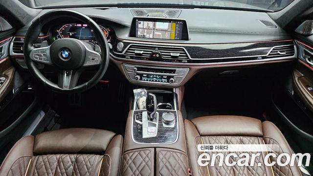 BMW 7 Series — interior