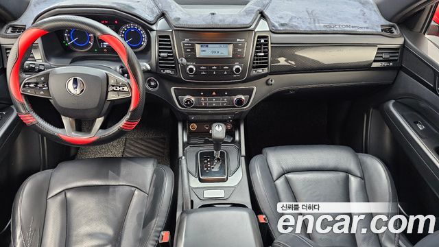 KG Mobility Rexton — interior
