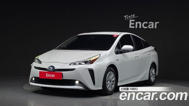 Toyota Prius — exterior