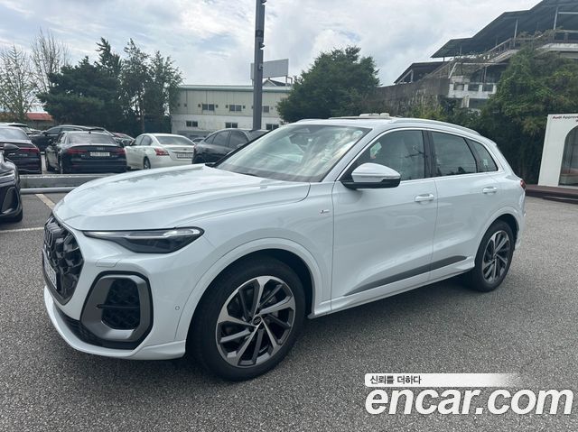 Audi Q5 — exterior