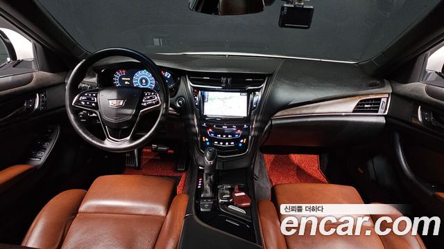 Cadillac CTS — interior