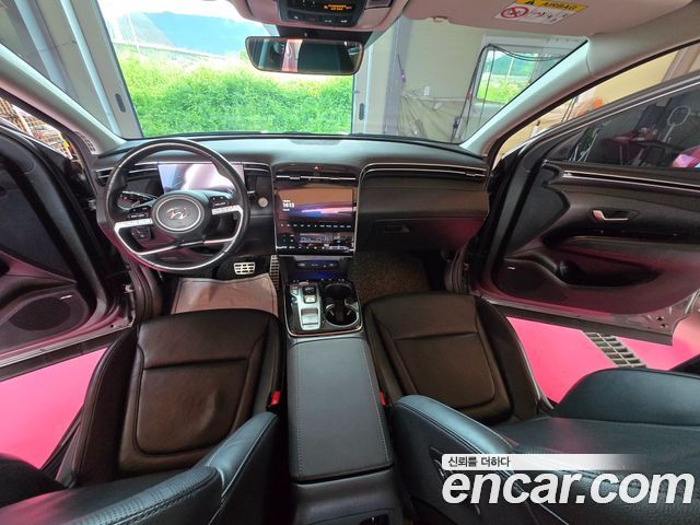 Hyundai Tucson — interior