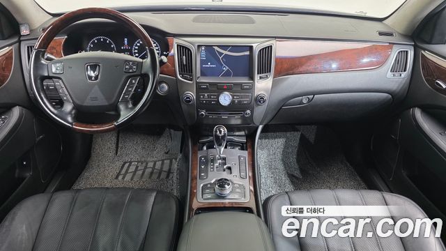 Hyundai Equus — interior