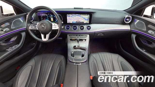 Mercedes-Benz CLS-Class — interior