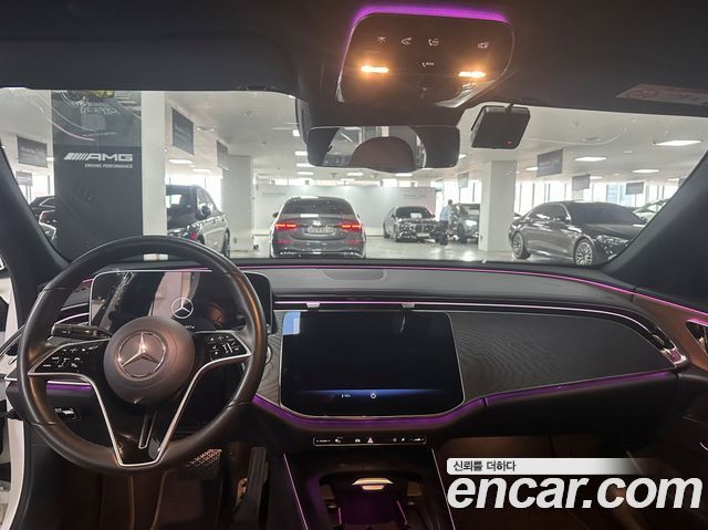 Mercedes-Benz E-Class — interior