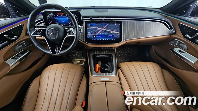 Mercedes-Benz E-Class — interior
