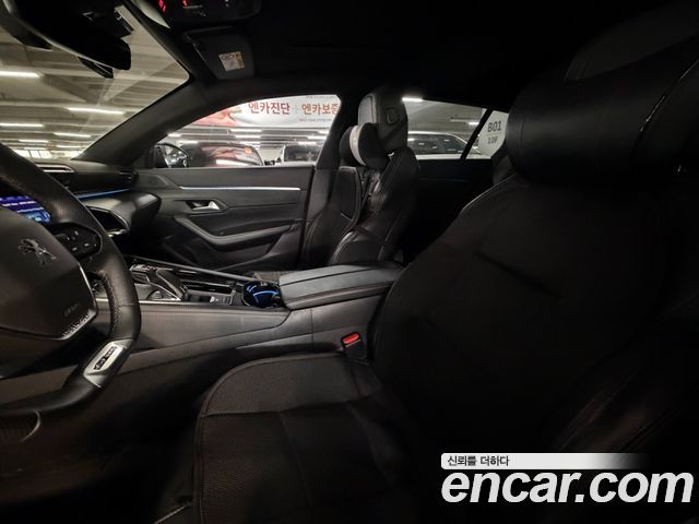 Peugeot 508 — interior