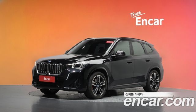 BMW iX1