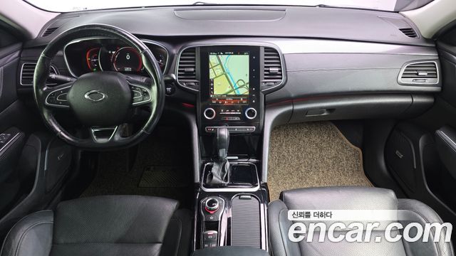 Renault Korea SM6 — interior