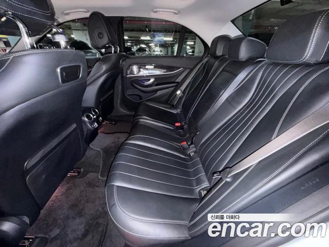 Mercedes-Benz E-Class — interior