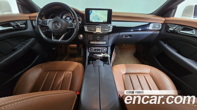 Mercedes-Benz CLS-Class — interior