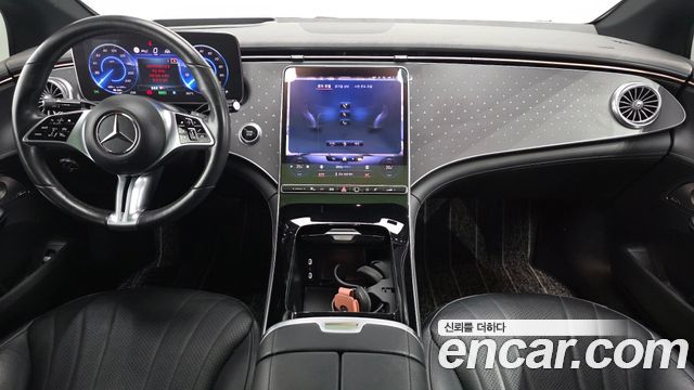 Mercedes-Benz EQE — interior
