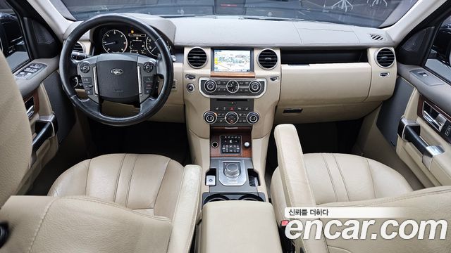 Land Rover Discovery — interior