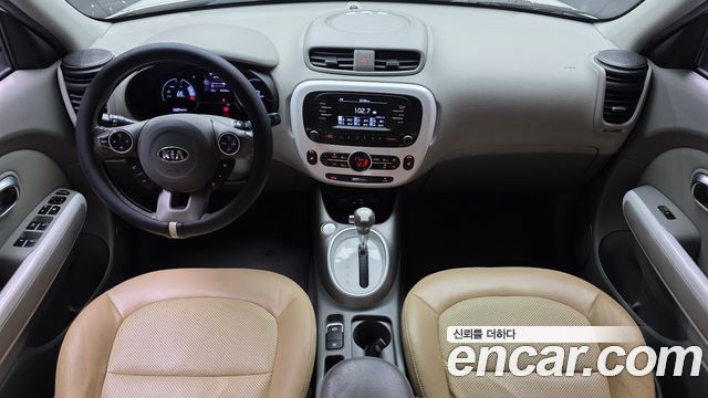 Kia Soul — interior
