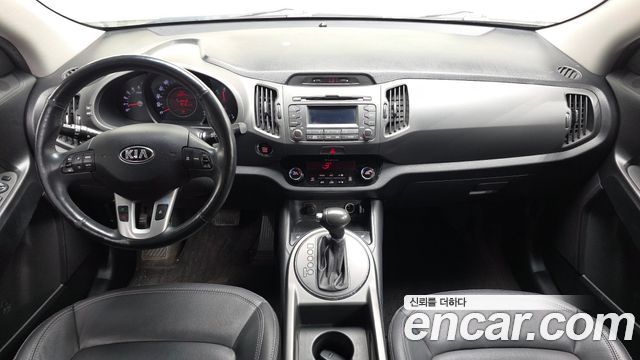 Kia Sportage — interior