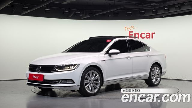 Volkswagen Passat — exterior