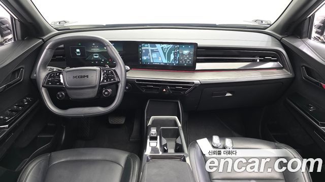 KG Mobility Musso — interior