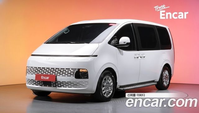 Hyundai Staria