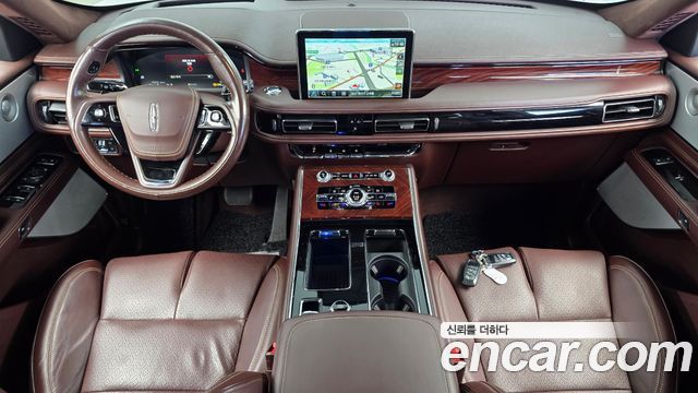 Lincoln Aviator — interior