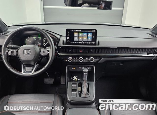 Honda CR-V — interior