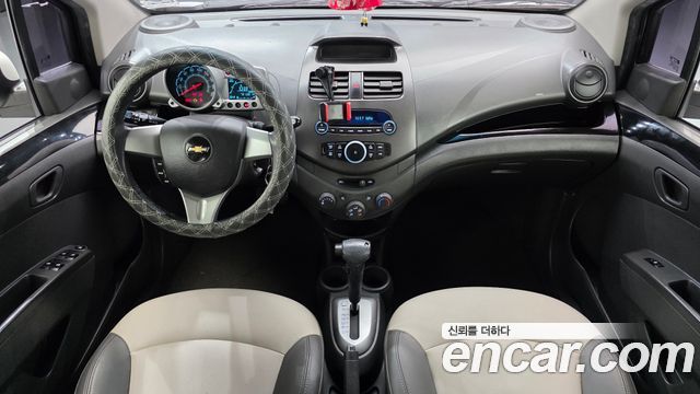 Chevrolet Korea Spark — interior
