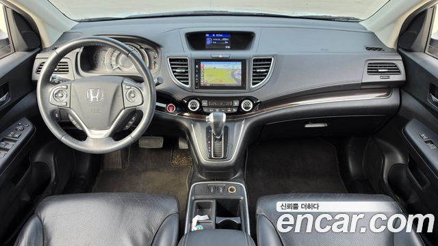 Honda CR-V — interior