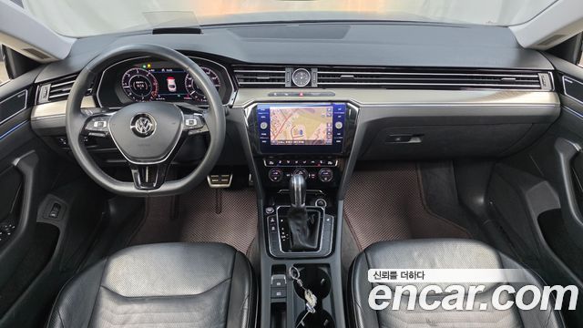 Volkswagen Arteon — interior