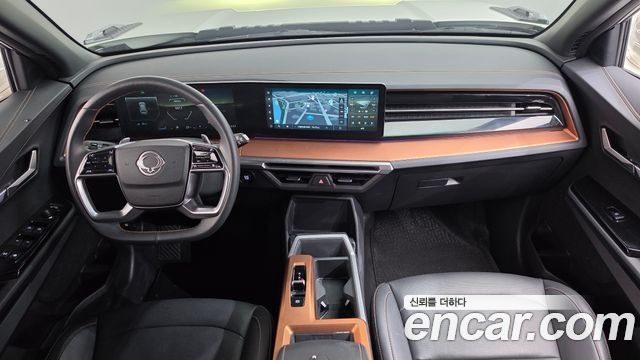 KG Mobility Torres — interior