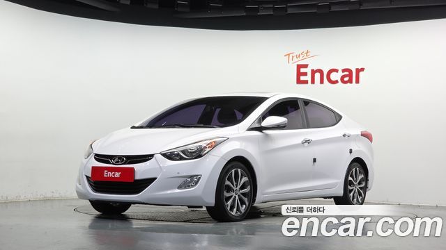 Hyundai Avante — exterior