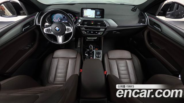 BMW X4 — interior