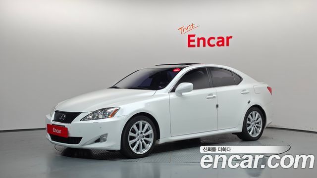 Lexus IS — exterior