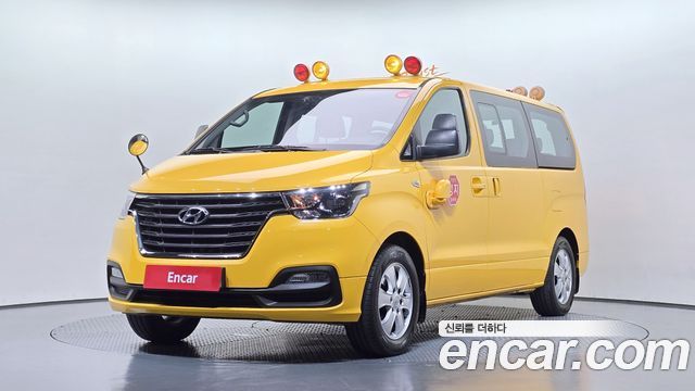 Hyundai Starex — exterior